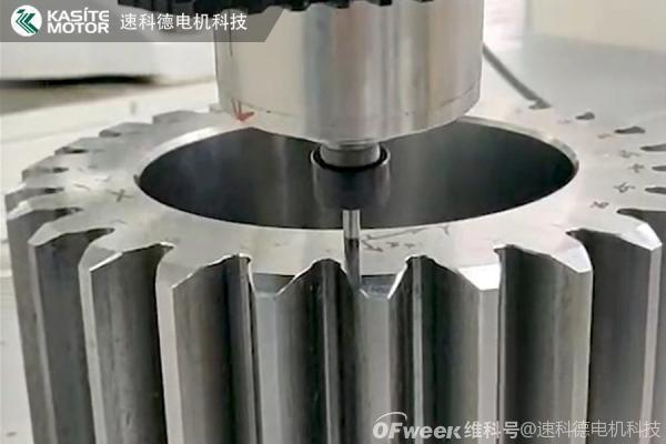 速科德kasite风力发电渗碳钢齿轮机器人打磨倒角去毛刺方案