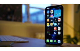 对标苹果iphone，蔚来做手机有前途吗？
