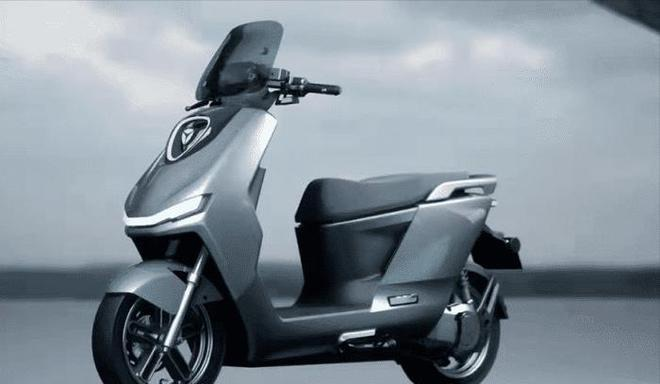 雅迪、哈啰为什么都在做高端两轮电车